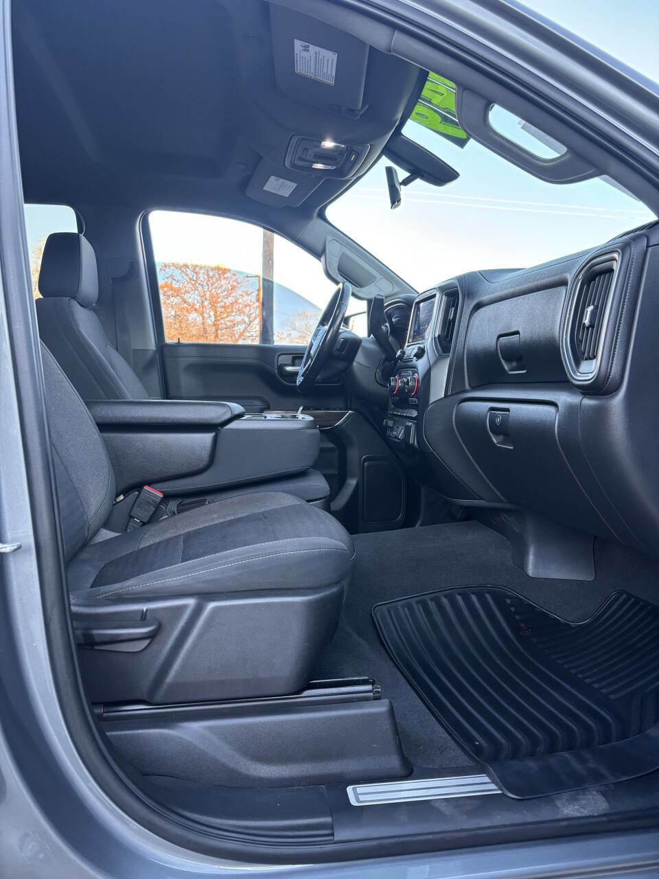 Used 2020 Chevrolet Silverado 1500 LT w/ All-Star Edition image 18