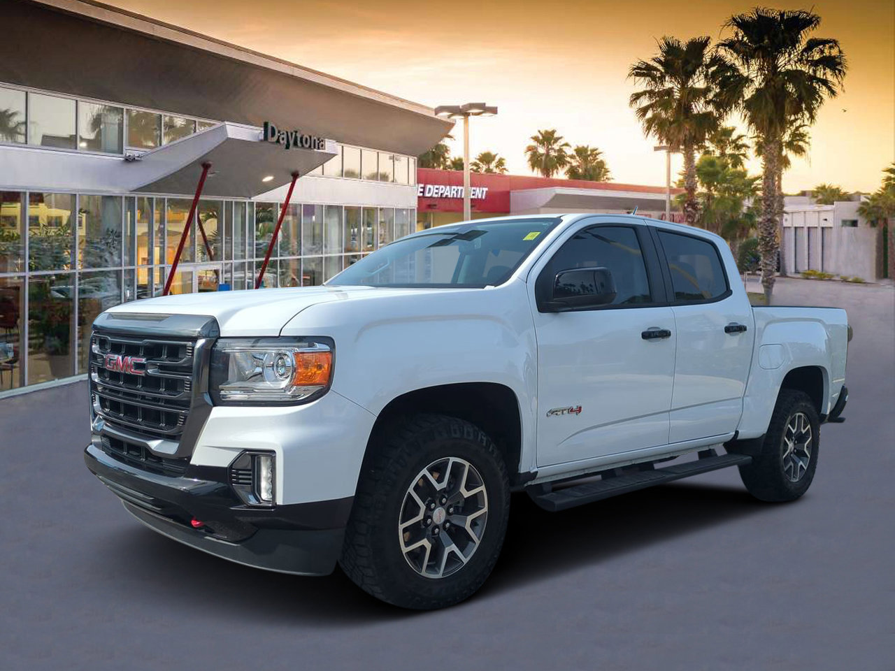 Used 2022 GMC Canyon AT4 w/ Trailering Package image 7