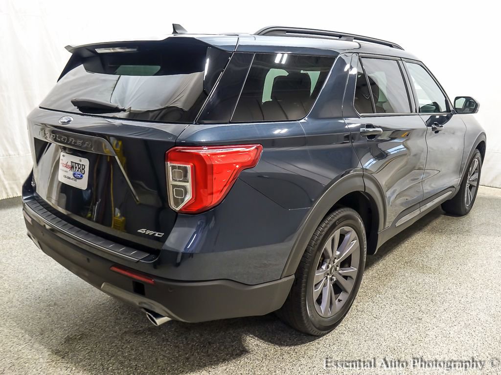 Used 2023 Ford Explorer XLT w/ Equipment Group 202A AWD/4WD image 9
