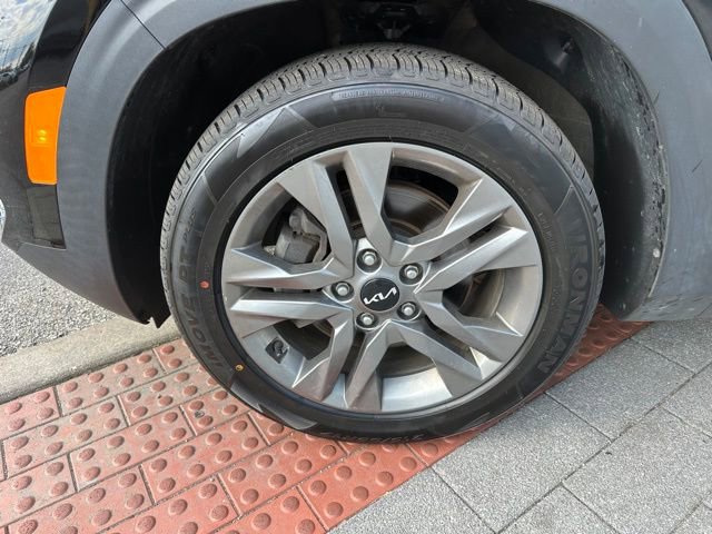 Used 2022 Kia Seltos S image 9
