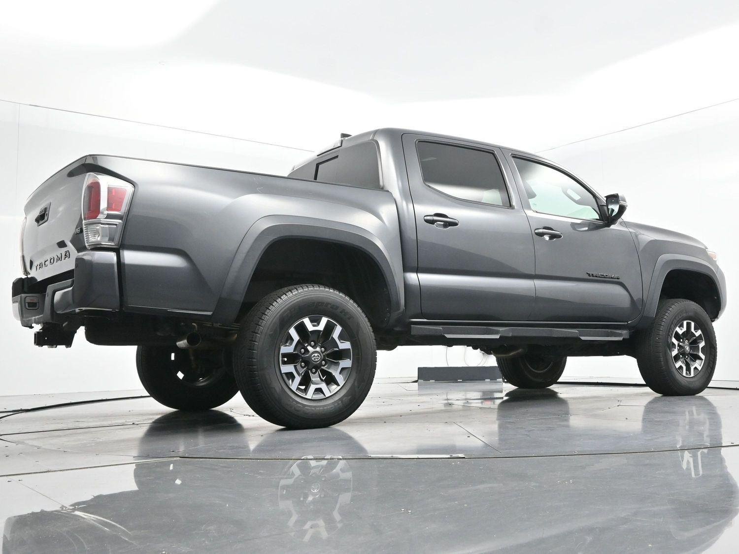 Used 2020 Toyota Tacoma TRD Off-Road w/ Technology Package AWD/4WD image 50