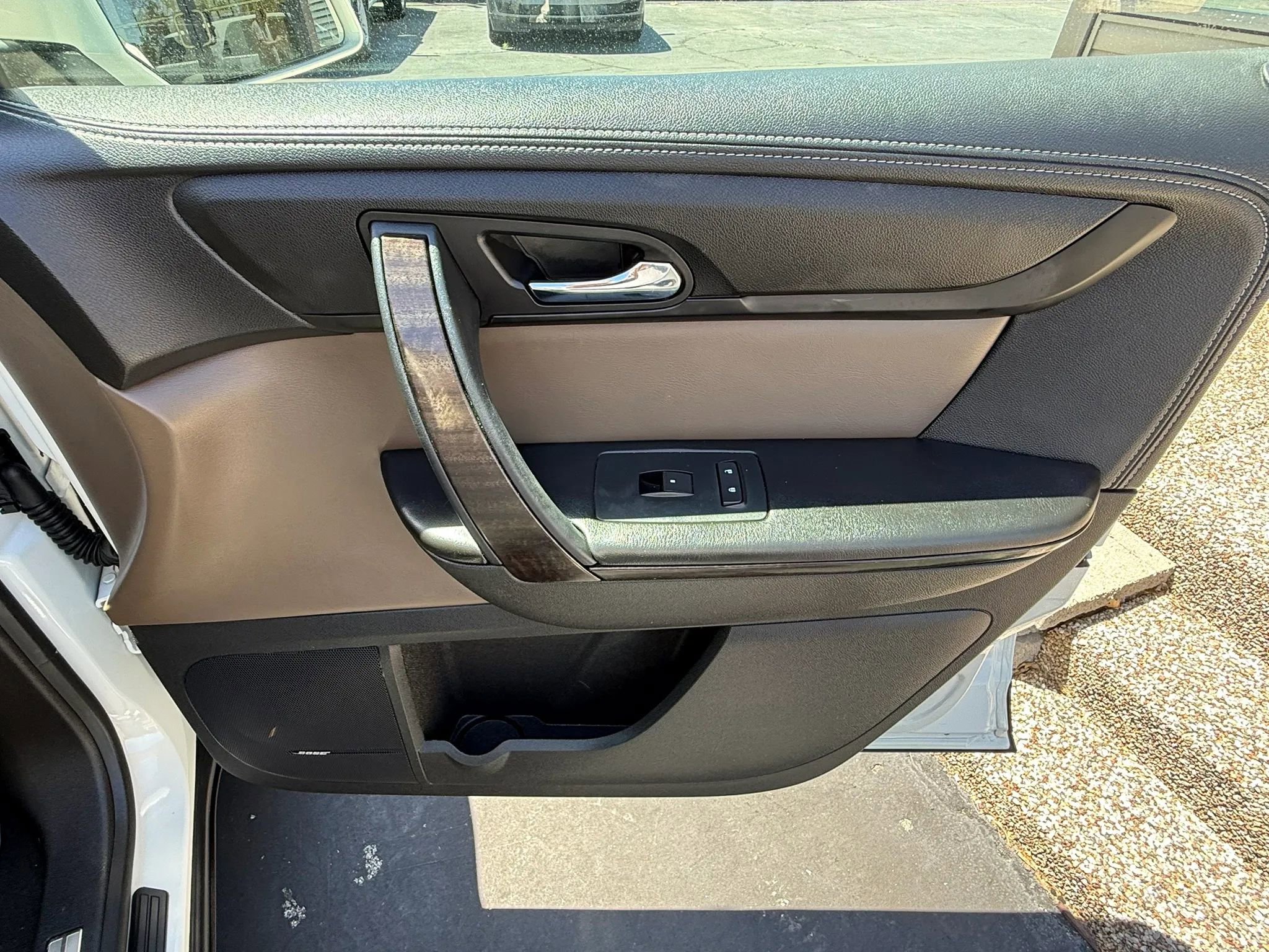 Used 2015 GMC Acadia SLT FWD image 21