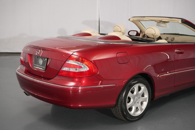 Used 2004 Mercedes-Benz CLK 320 Cabriolet image 20