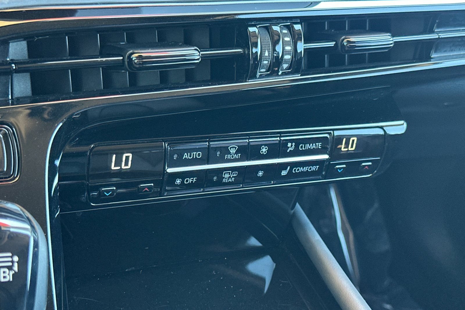 Certified 2023 Toyota Mirai w/ Advanced Technology Package RWD image 23