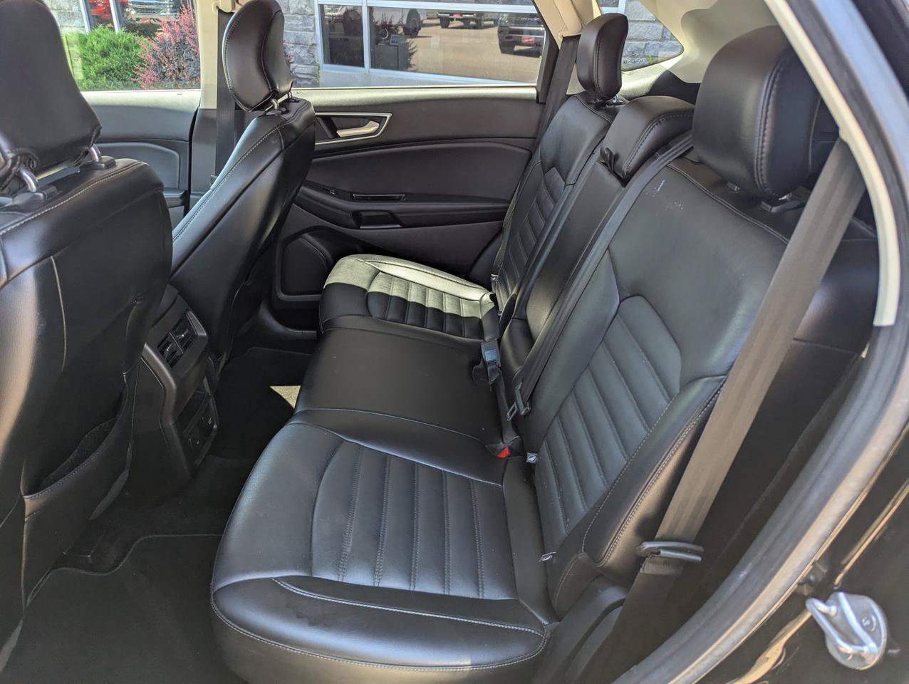 Used 2017 Ford Edge SEL w/ Equipment Group 201A AWD/4WD image 25