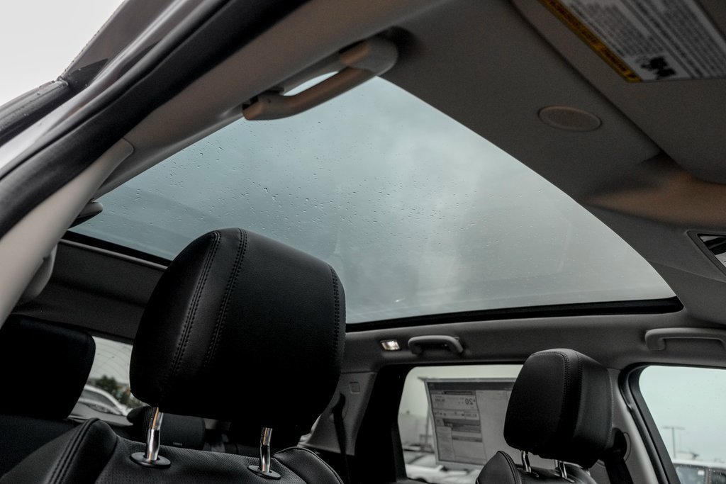 New 2025 Land Rover Discovery Sport S image 22