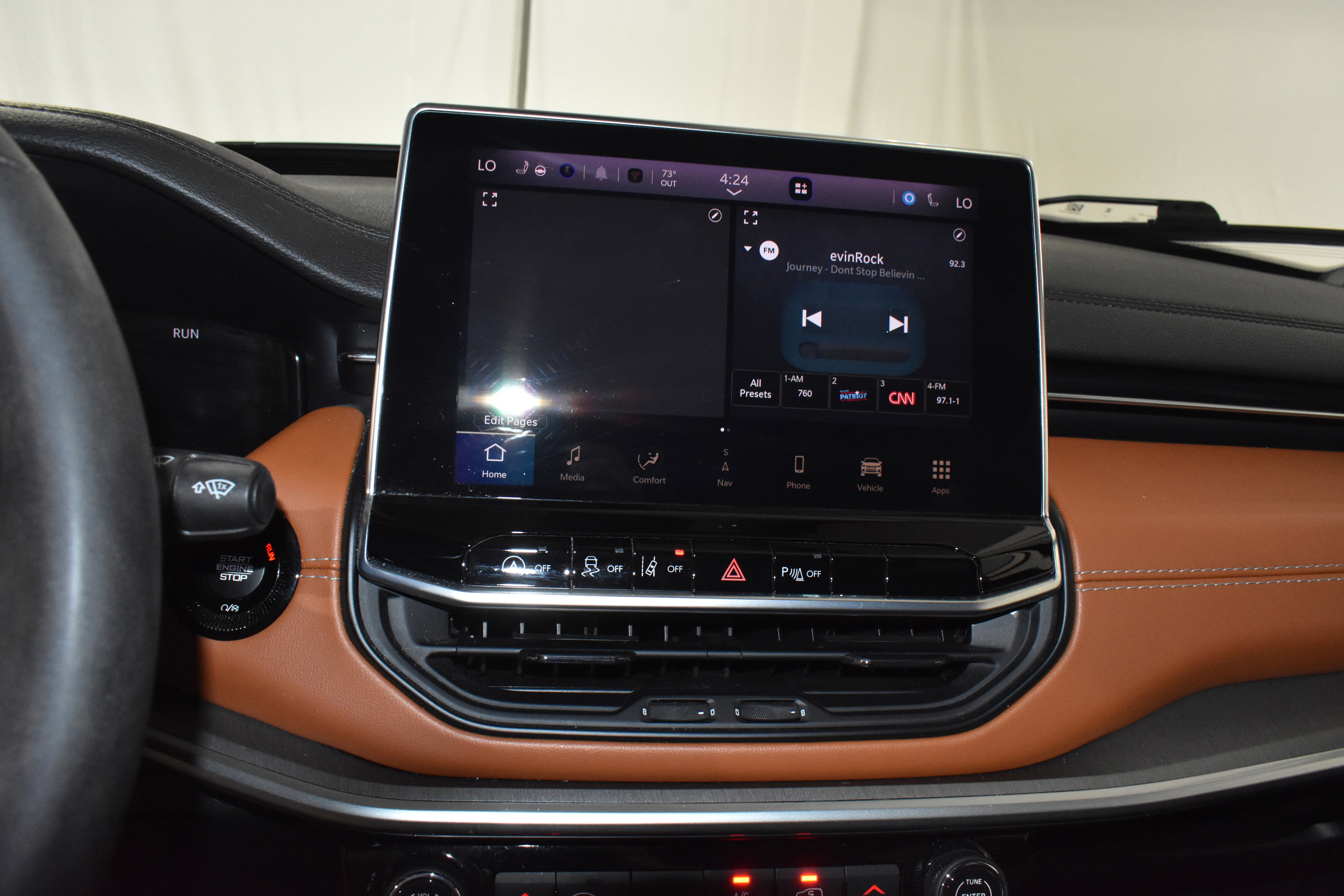 Used 2024 Jeep Compass Limited w/ Elite Group image 19