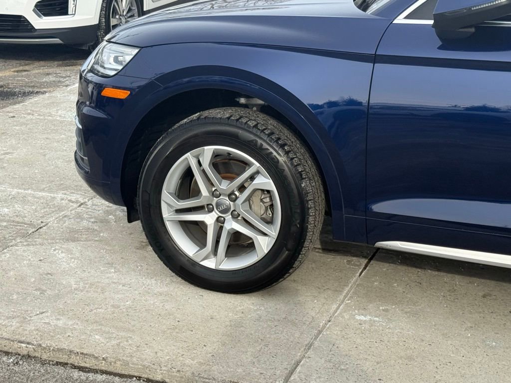 Used 2019 Audi Q5 2.0T Premium w/ Convenience Package image 29