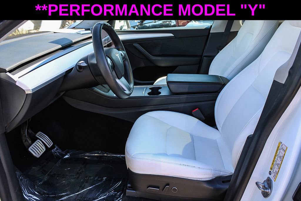 Used 2023 Tesla Model Y Performance image 17