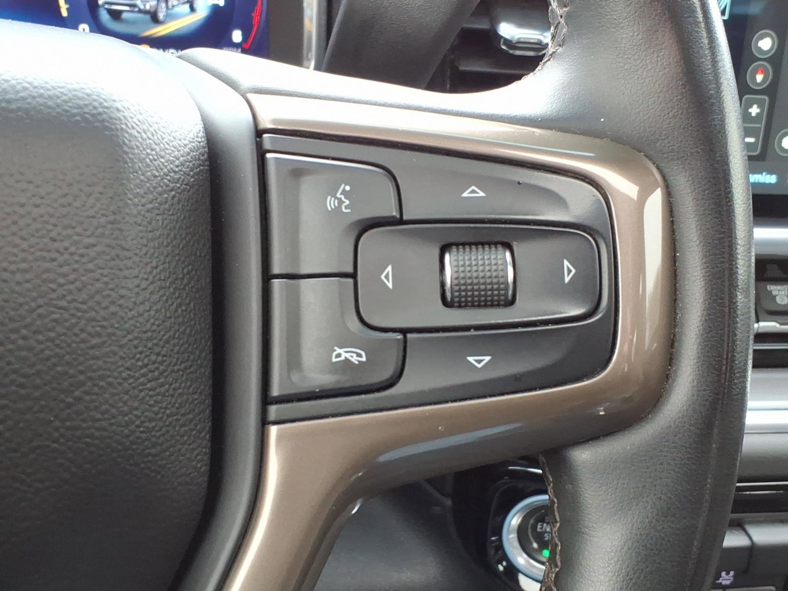 Used 2024 Chevrolet Silverado 2500 High Country w/ Technology Package AWD/4WD image 21