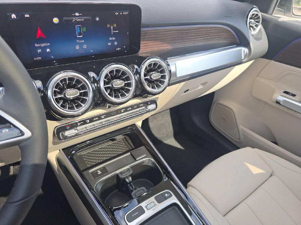 New 2026 Mercedes-Benz GLB 250 4MATIC image 29