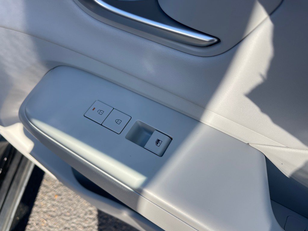 Used 2024 Hyundai Kona Limited image 20