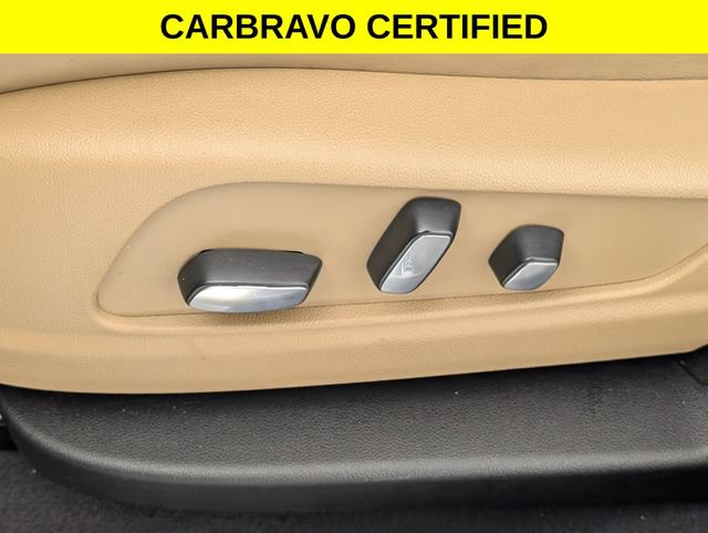 Certified 2023 Cadillac XT5 Sportv w/ Platinum Package AWD/4WD image 15