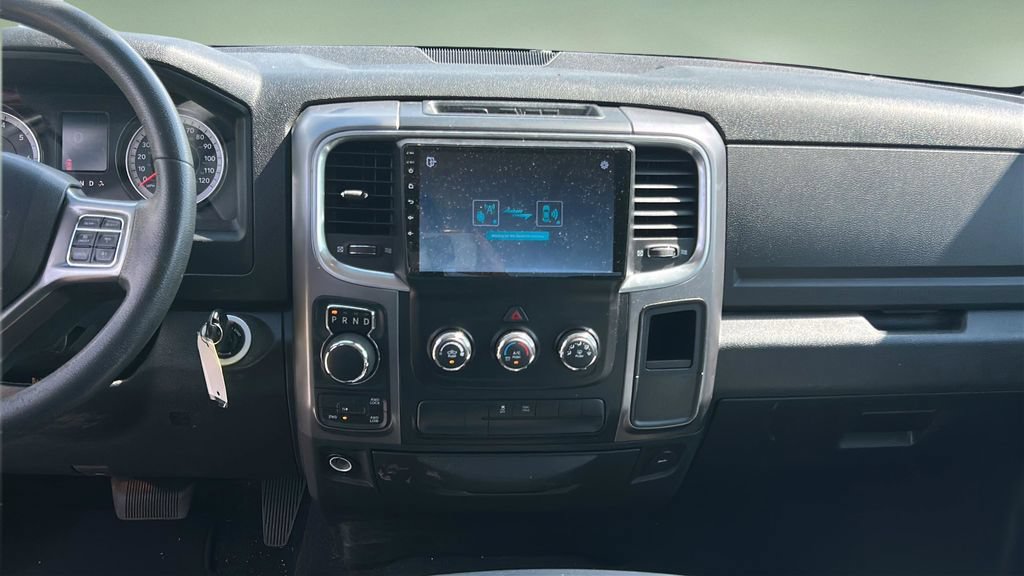 Used 2021 RAM 1500 Classic SLT AWD/4WD image 8