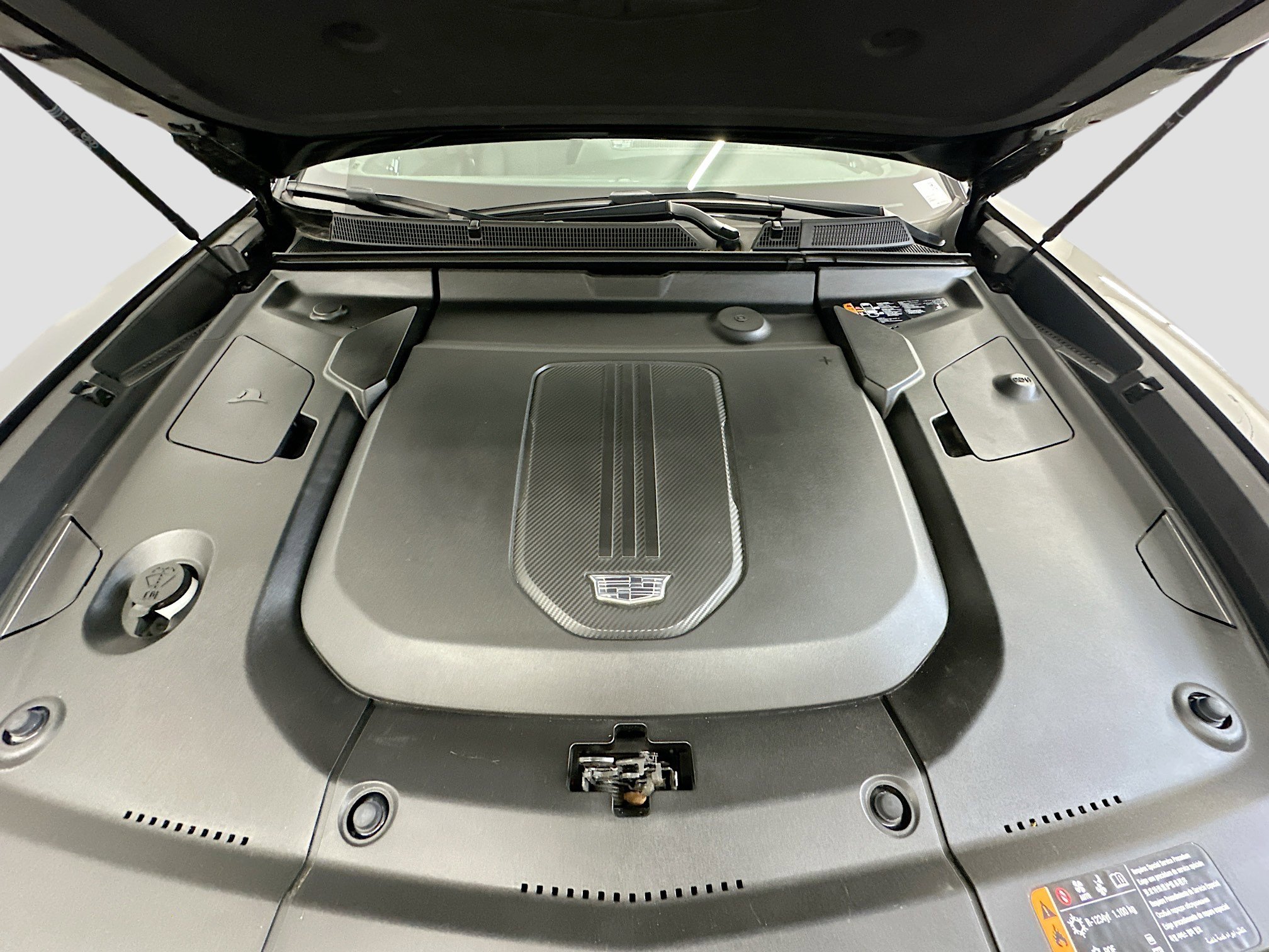 Used 2024 Cadillac Lyriq Tech AWD/4WD image 36