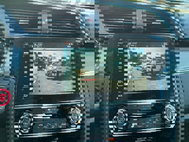 Used 2018 Honda Civic EX image 9