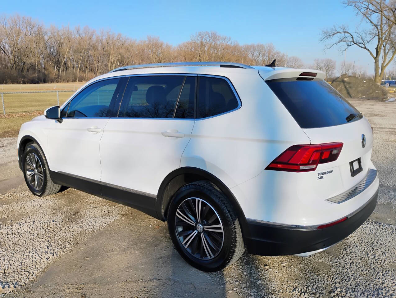 Used 2019 Volkswagen Tiguan SEL FWD image 4