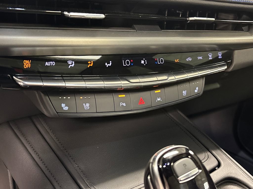 Certified 2025 Cadillac XT4 Sport image 40