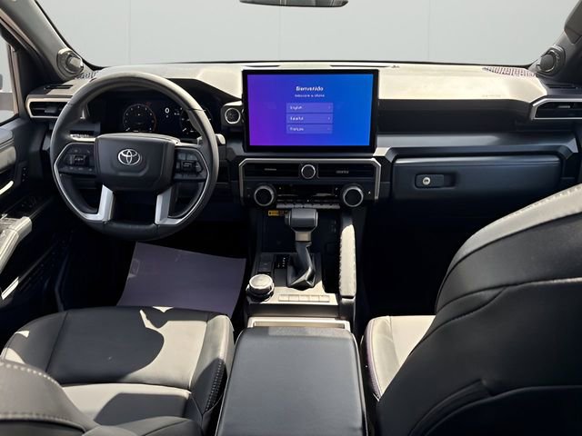 Used 2025 Toyota 4Runner Limited AWD/4WD image 17