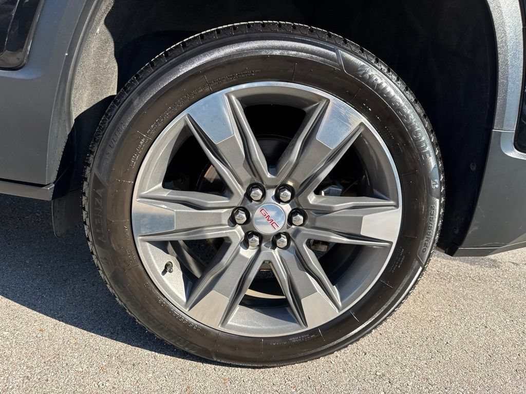 Used 2018 GMC Acadia SLT w/ LPO, Floor Liner Package FWD image 30