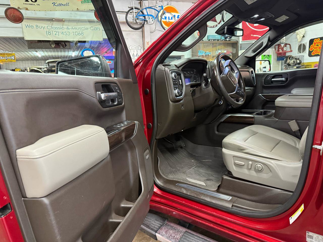 Used 2019 GMC Sierra 1500 SLT w/ SLT Premium Plus Package image 10