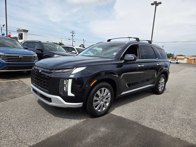 Used 2023 Hyundai Palisade SEL w/ Cargo Package FWD image 3
