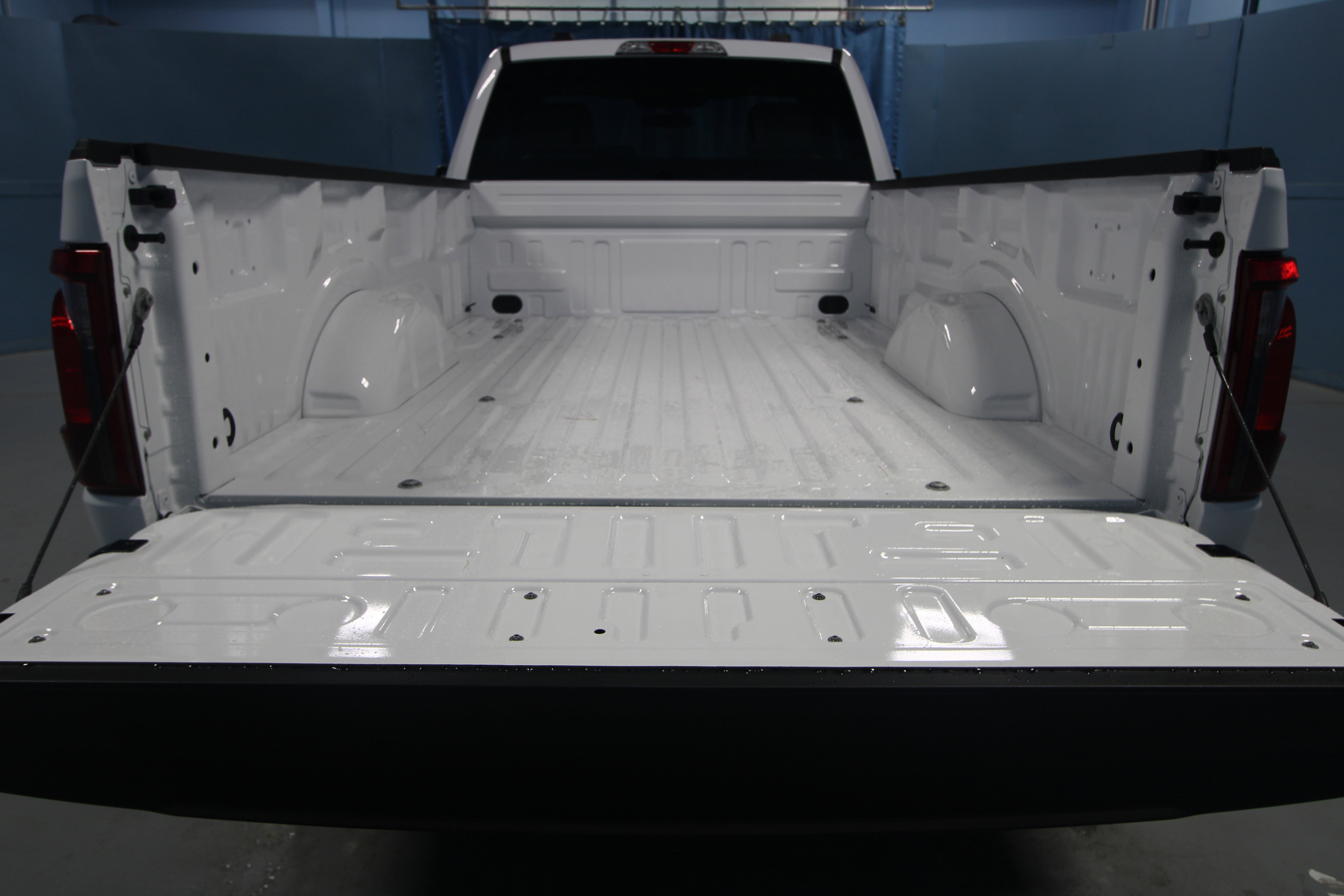 New 2025 Ford F150 XL w/ Equipment Group 103A High image 30