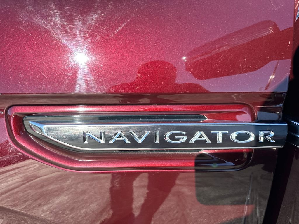 Used 2019 Lincoln Navigator L Black Label w/ Cargo Package image 33
