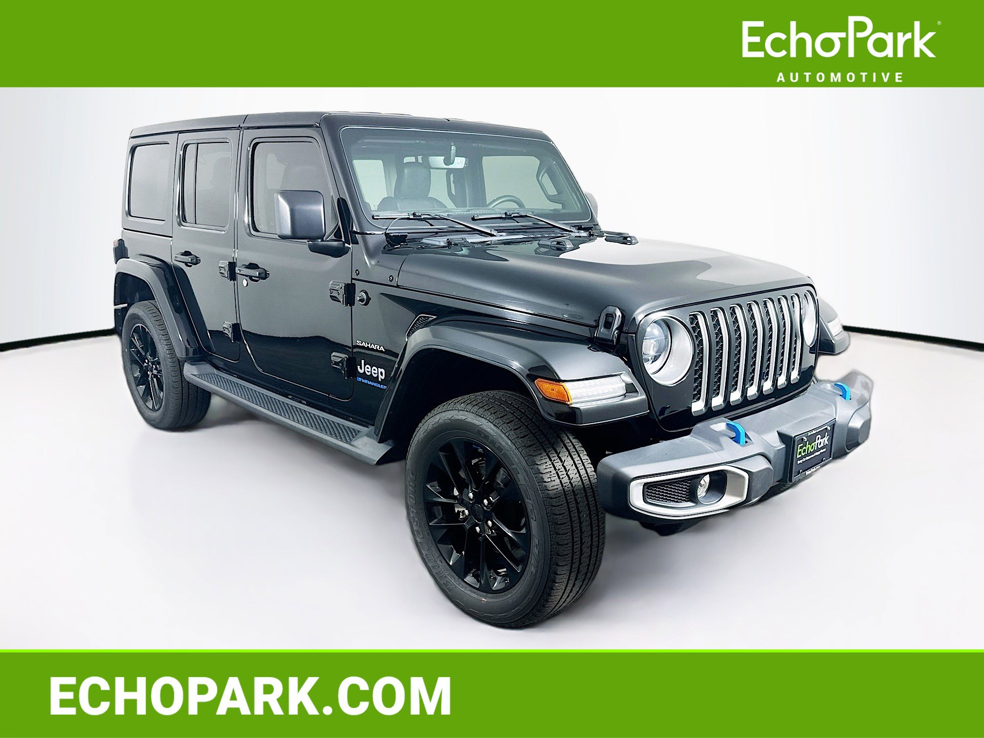 Used 2023 Jeep Wrangler Sahara w/ Cold Weather Group AWD/4WD image 1