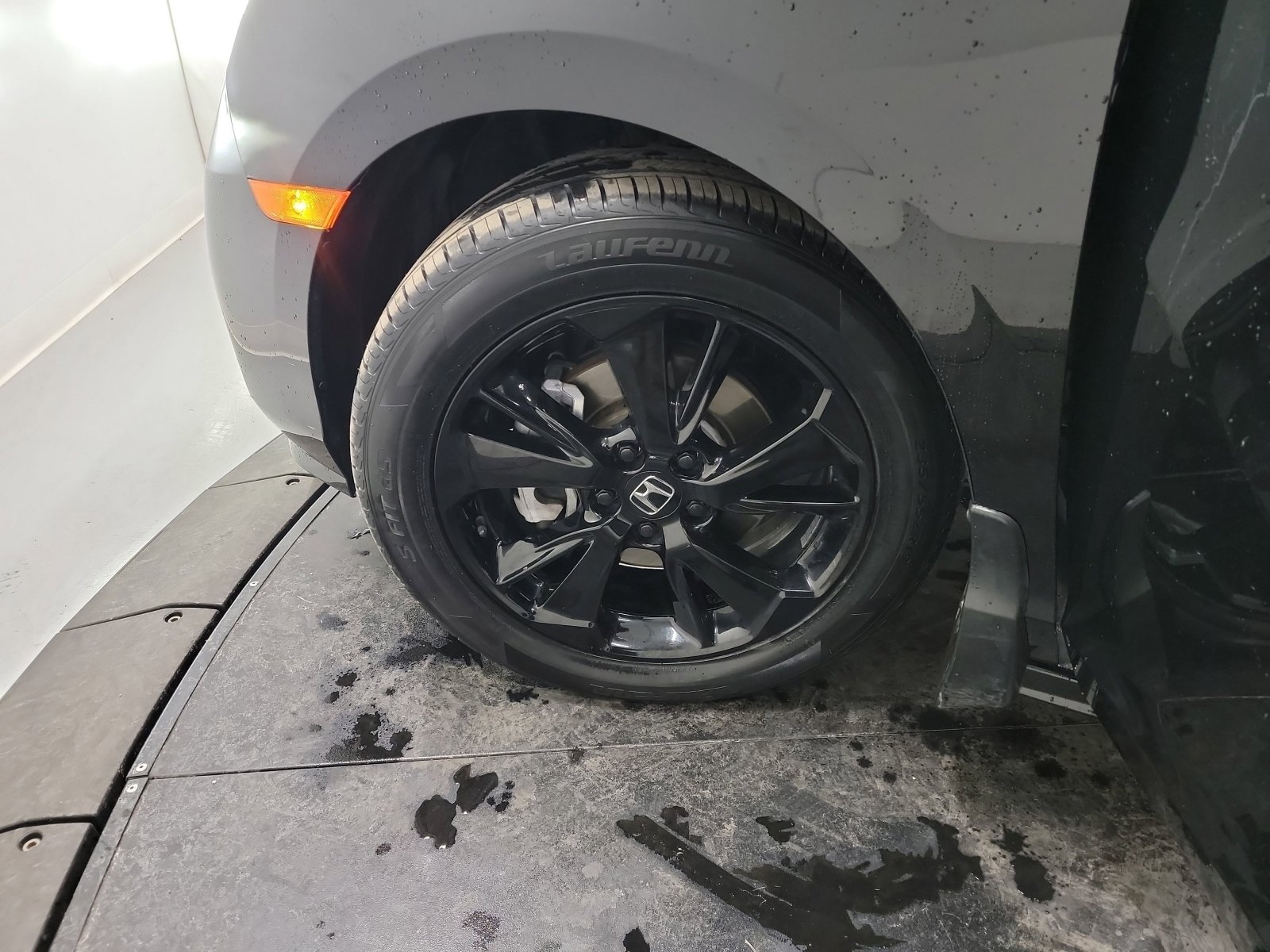 Certified 2023 Honda Odyssey Sport image 30