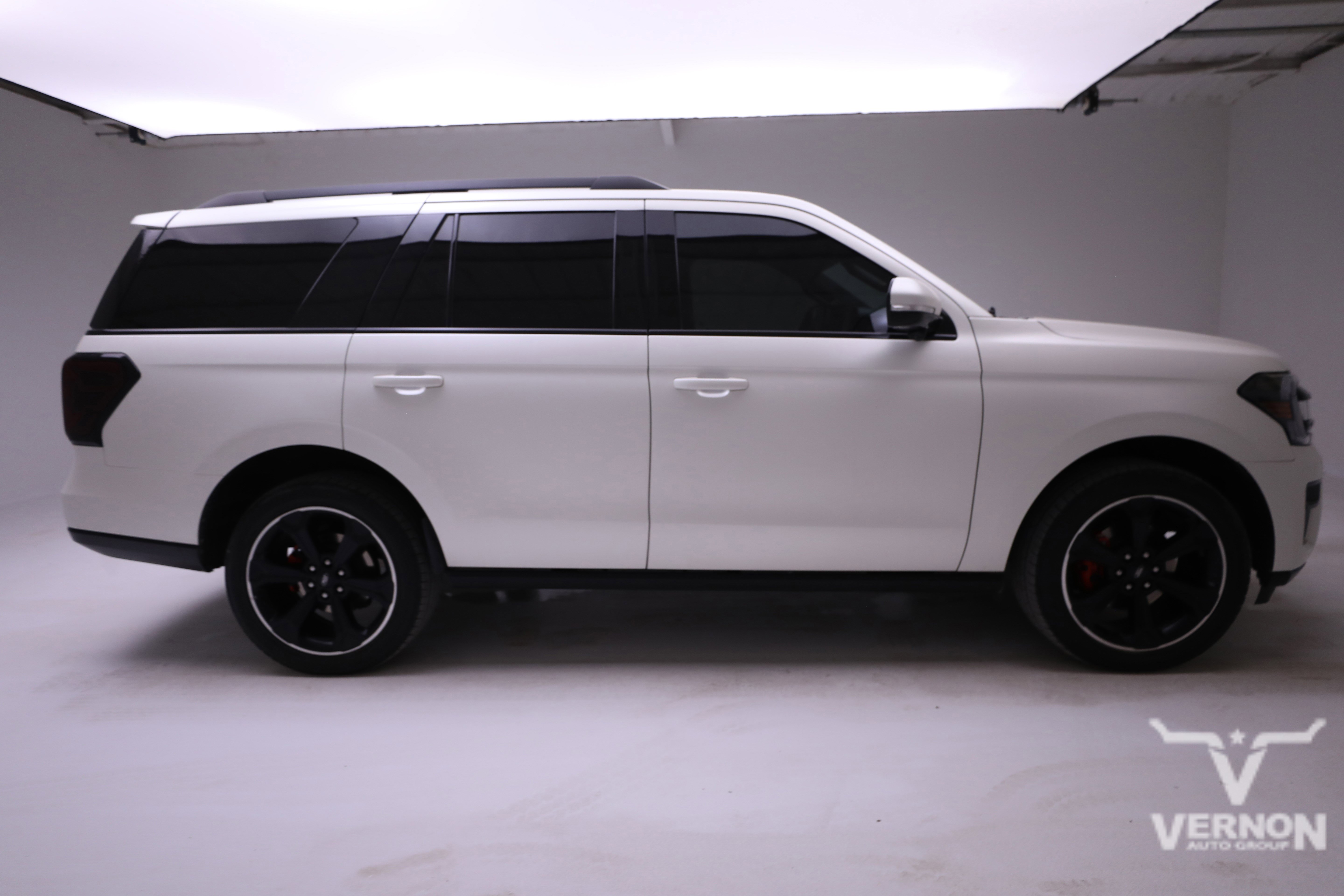 Used 2023 Ford Expedition Limited image 6