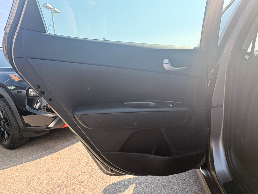 Used 2016 Kia Optima LX w/ Option Group 014 FWD image 11