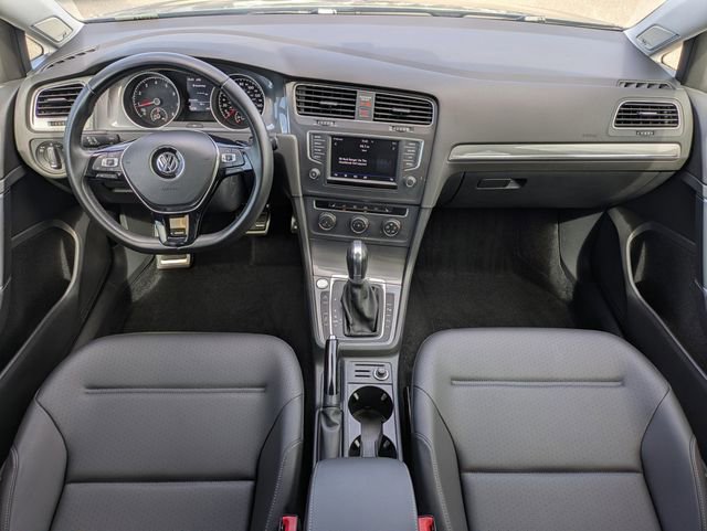Used 2017 Volkswagen Golf Alltrack SE image 15