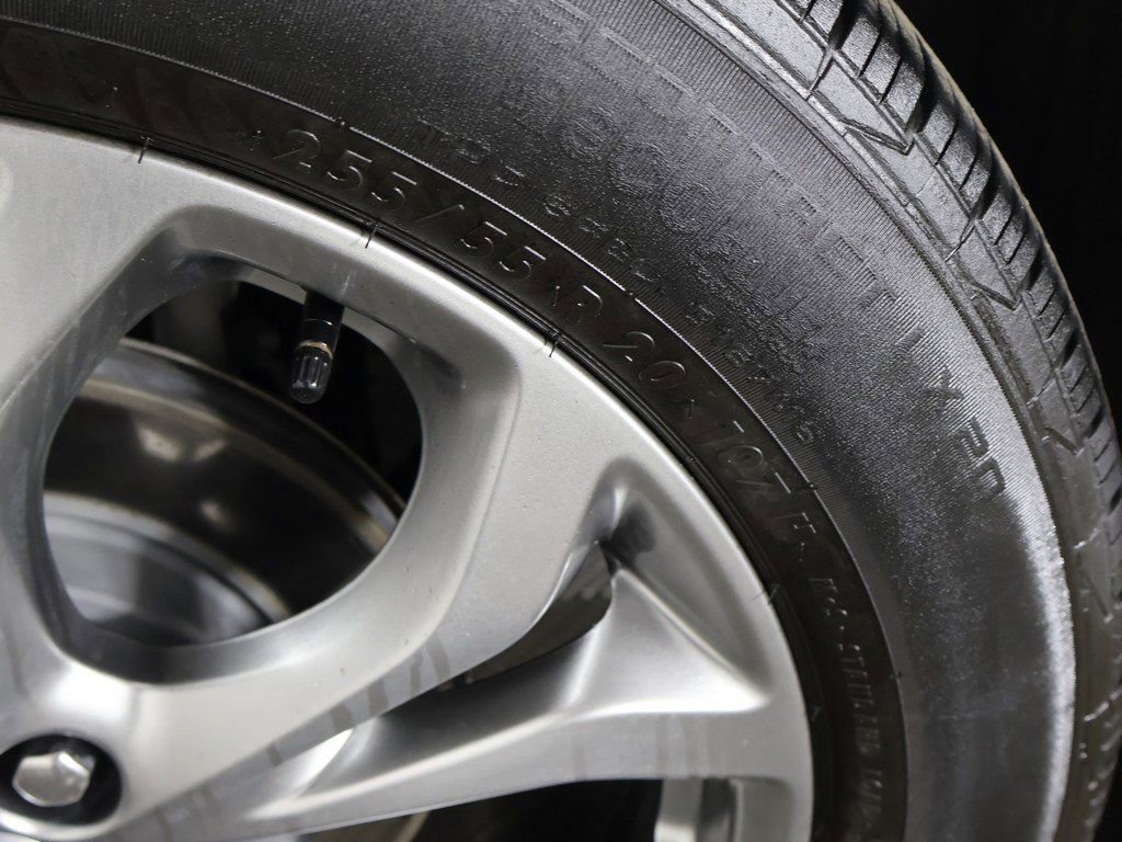 Used 2021 Buick Enclave Avenir w/ Avenir Technology Package image 26