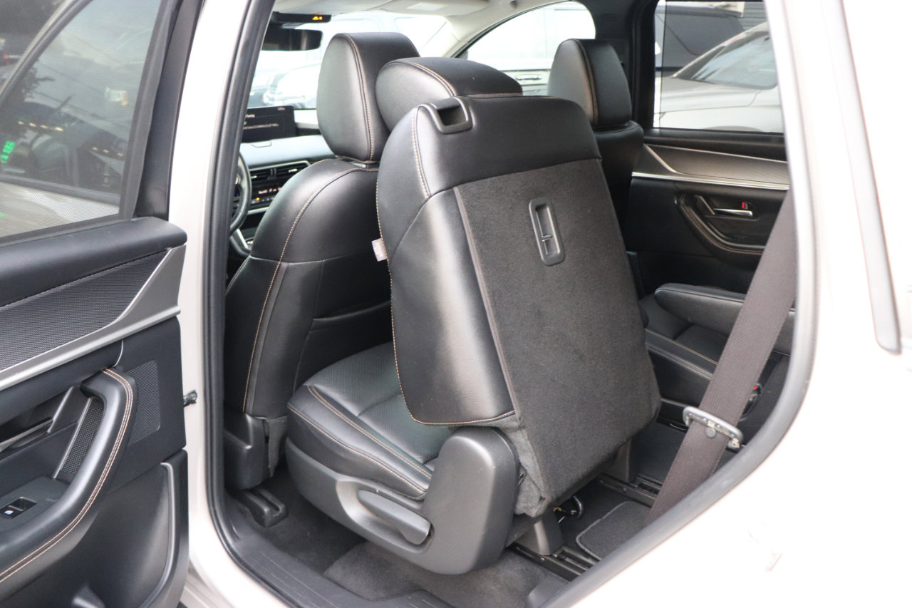 Used 2025 MAZDA CX-90 3.3 Turbo w/ Preferred Package image 28