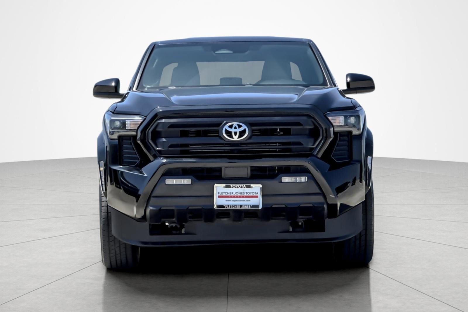 Used 2024 Toyota Tacoma SR5 AWD/4WD image 8