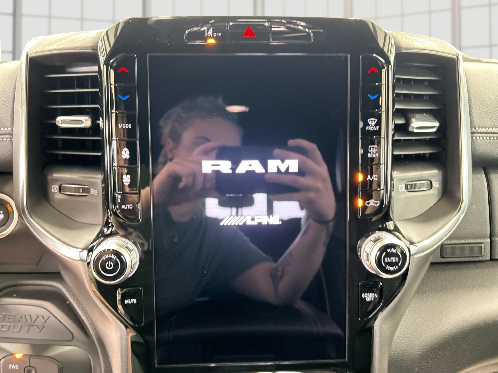 New 2027 RAM 2500 Laramie w/ Night Edition AWD/4WD image 12