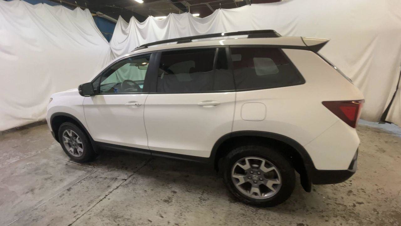 Certified 2023 Honda Passport TrailSport image 6
