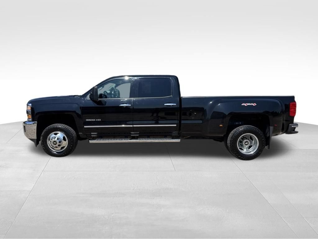 Used 2015 Chevrolet Silverado 3500 LTZ AWD/4WD image 9