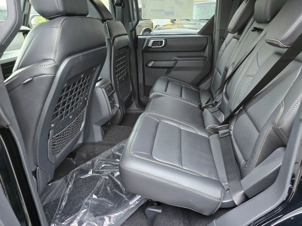 New 2026 Ford Bronco Badlands AWD/4WD image 11