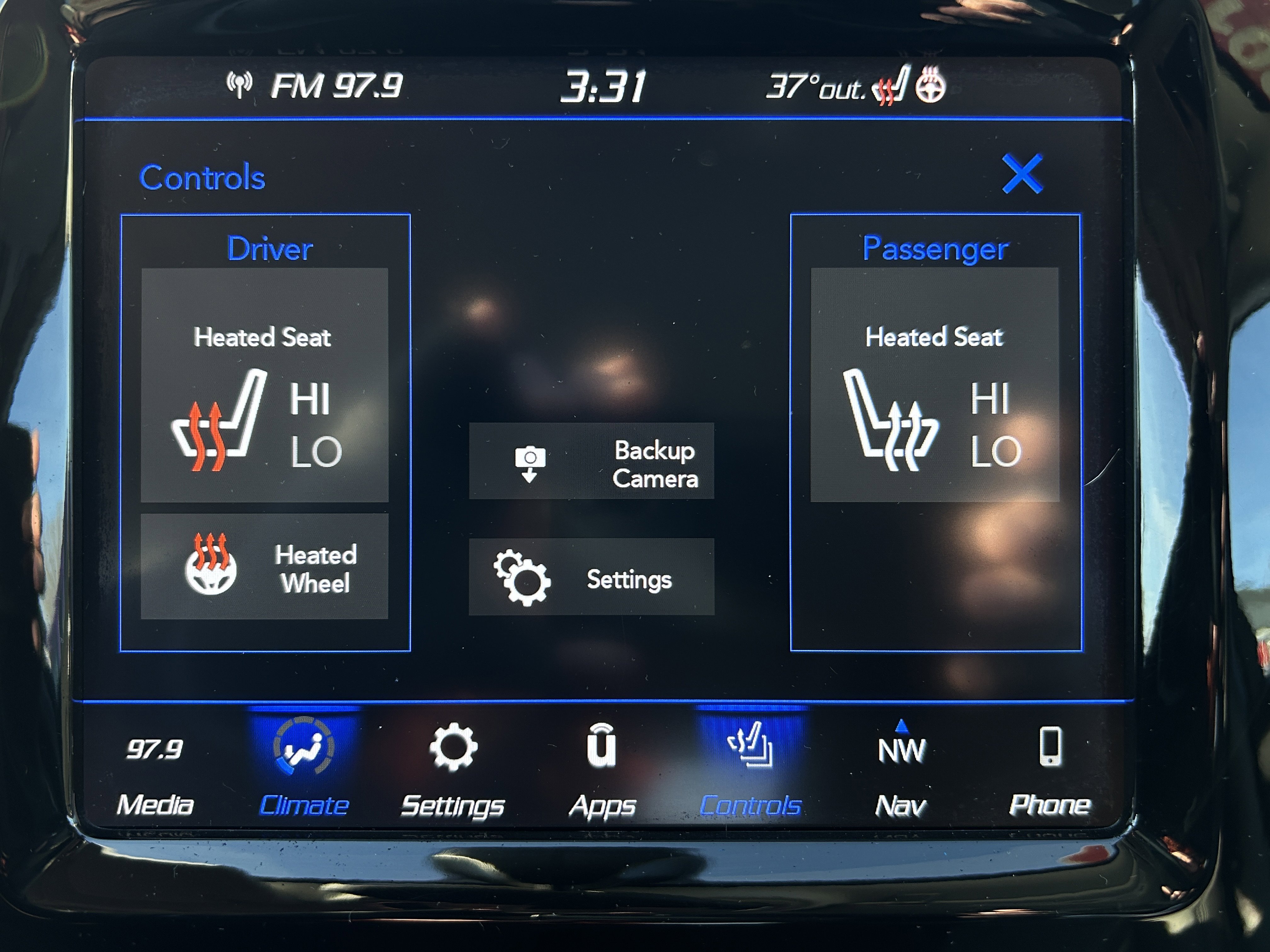 Used 2019 Jeep Cherokee Limited image 32