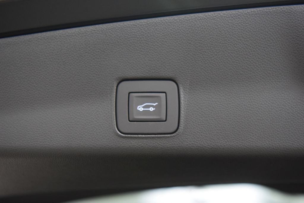 New 2026 Chevrolet TrailBlazer LT w/ Convenience Package FWD image 24