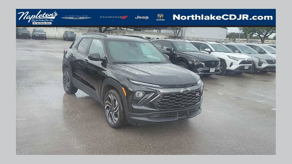 Used 2024 Chevrolet TrailBlazer RS image 1