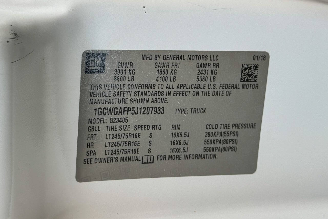 Used 2018 Chevrolet Express 2500 w/ Driver Convenience Package RWD image 23