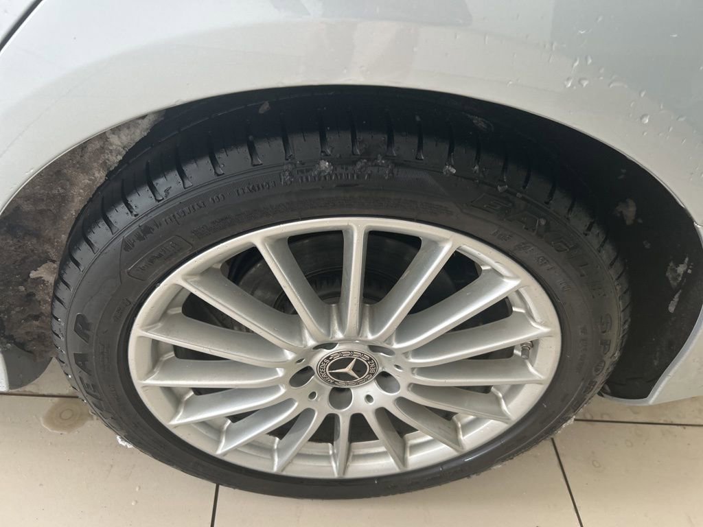 Used 2021 Mercedes-Benz E 350 4MATIC Sedan w/ Premium Package image 21