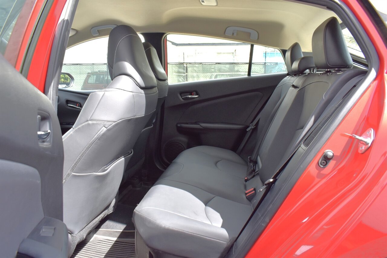 Used 2022 Toyota Prius Prime XLE FWD image 20