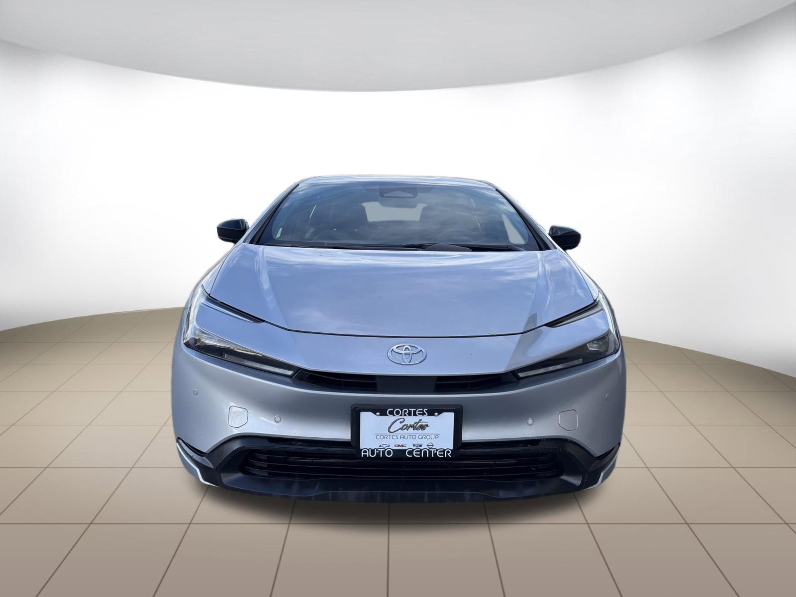 Used 2024 Toyota Prius LE image 2