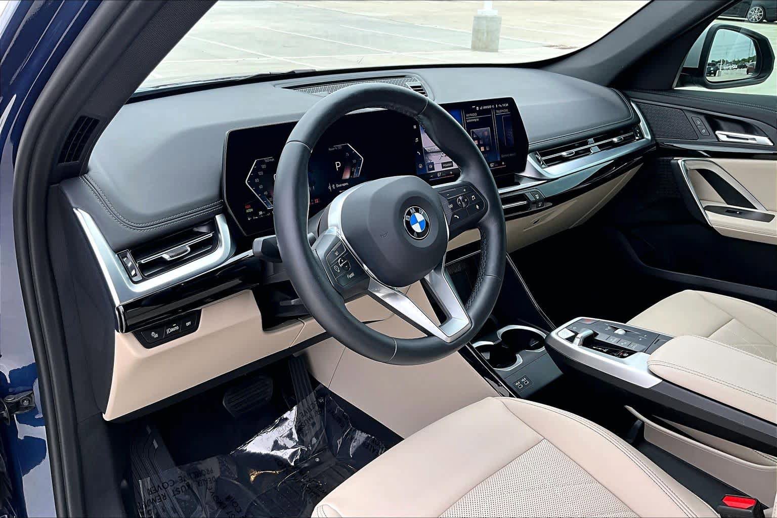 Used 2023 BMW X1 xDrive28i w/ Convenience Package AWD/4WD image 16