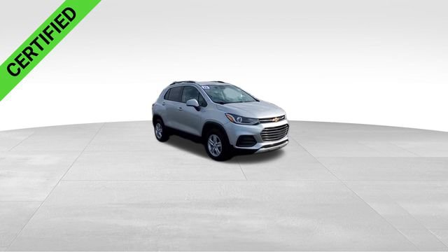 Used 2022 Chevrolet Trax LT w/ LT Convenience Package image 3