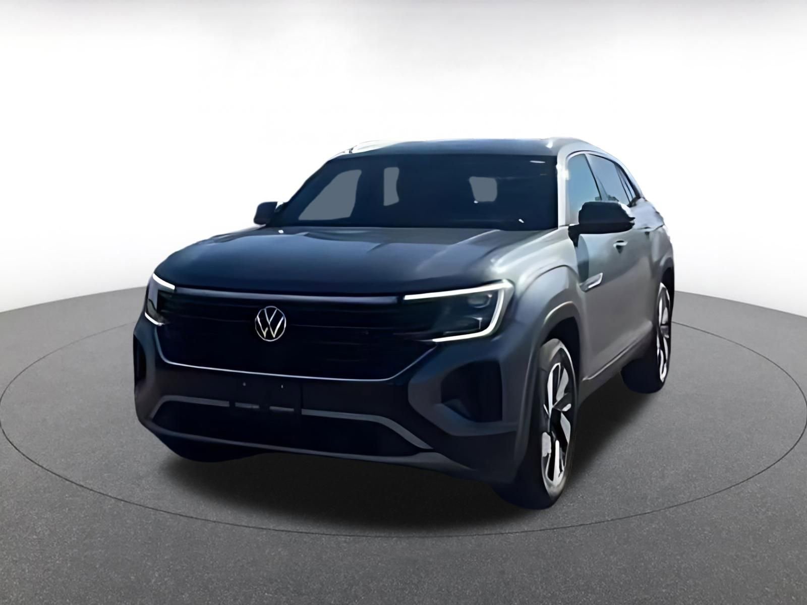 Used 2025 Volkswagen Atlas Cross Sport SE FWD image 16